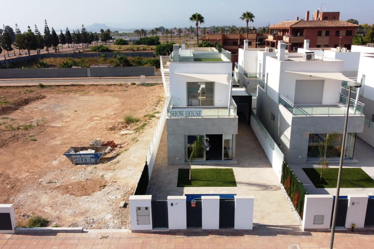Obra nueva - Villa for sale - Los Alcázares - Serena Golf and Beach Resort