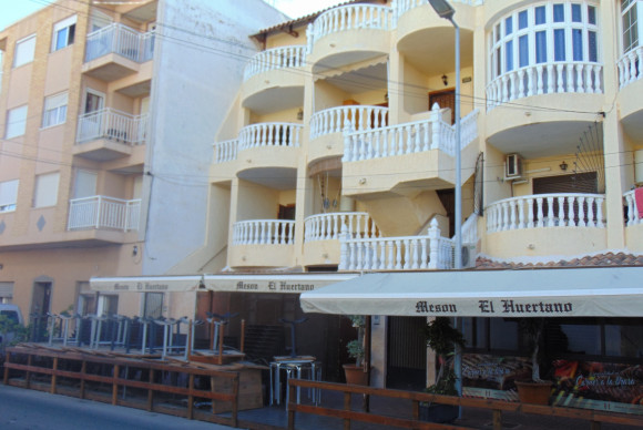 Reventa - Townhouse for sale - Torrevieja - Torrevieja Town Centre