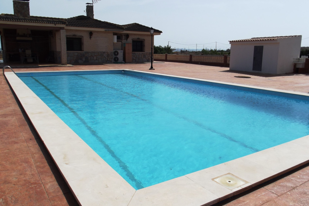 Reventa - Villa for sale - Los Montesinos - La Herrada