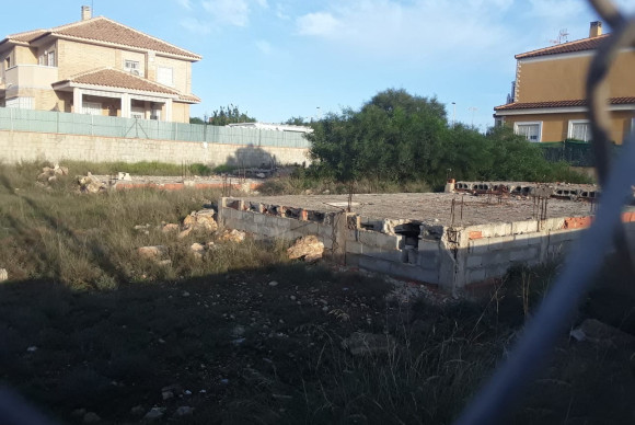 Resale - Plot / Land - Torrevieja - torrevieja