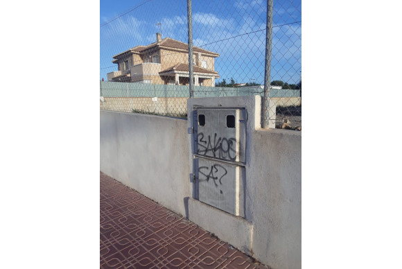 Resale - Plot / Land - Torrevieja - torrevieja