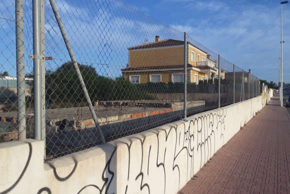 Resale - Plot / Land - Torrevieja - torrevieja