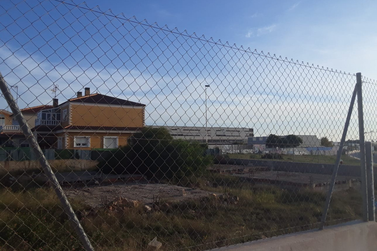 Reventa - Parcela / Terreno - Torrevieja - torrevieja