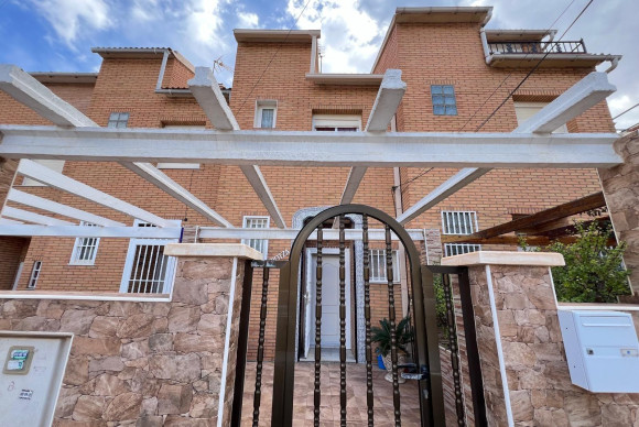 Resale - Townhouse - Torrevieja - Los Frutales