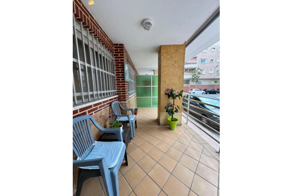 Resale - Apartment  - Torrevieja - Playa del cura