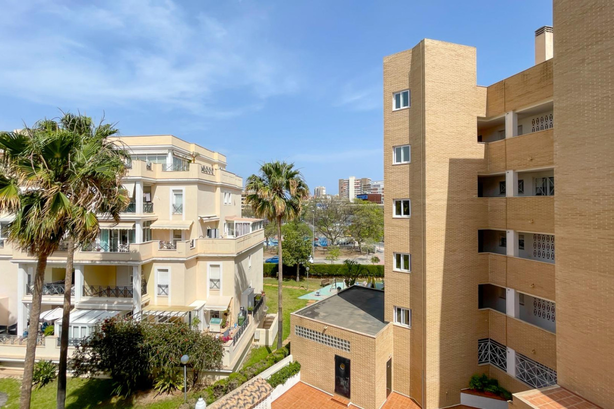 Lange Termijn Verhuur - Appartement  - SAN JUAN ALICANTE - Campo de golf