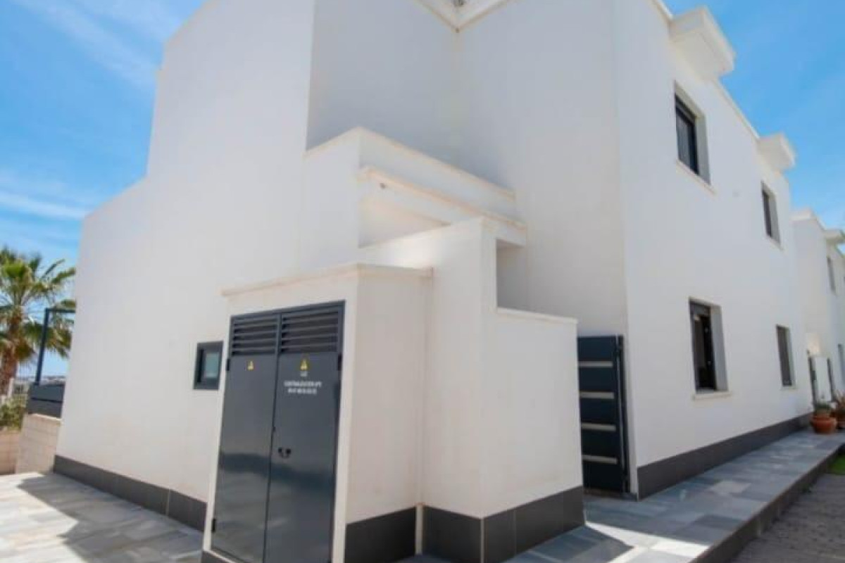 Resale - Townhouse - Orihuela Costa - Lomas de Cabo Roig