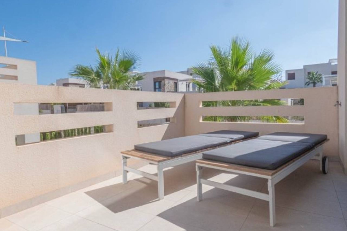 Resale - Apartment  - La Finca Golf