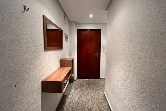 Resale - Flat - Dolores - dolores