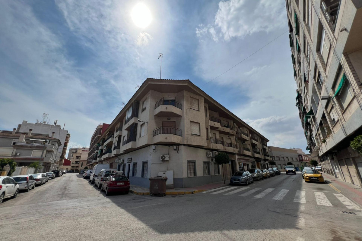 Resale - Flat - Dolores - dolores