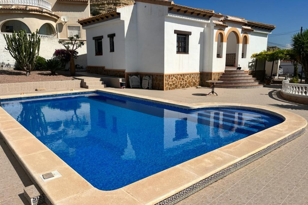 Revente - Detached House / Villa - Ciudad Quesada