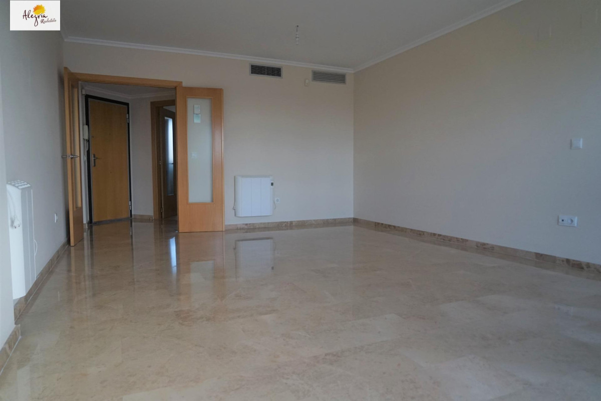 Resale - Apartment  - Valencia - Campanar