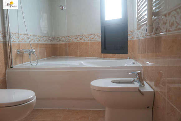 Reventa - Apartamento / piso - Valencia - Campanar