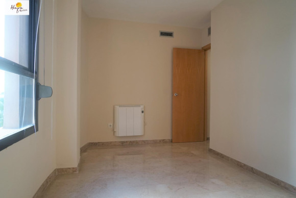 Resale - Apartment  - Valencia - Campanar