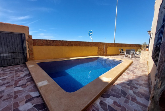 Resale - Semi Detached Villa - Torre de La Horadada - Torre de La Horadada - Town