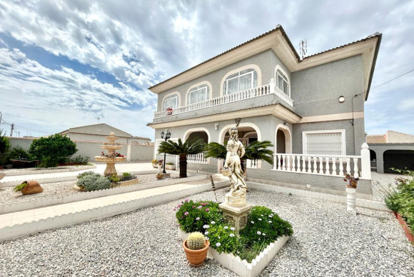 Revente - Villa for sale - Torrevieja - San Luis