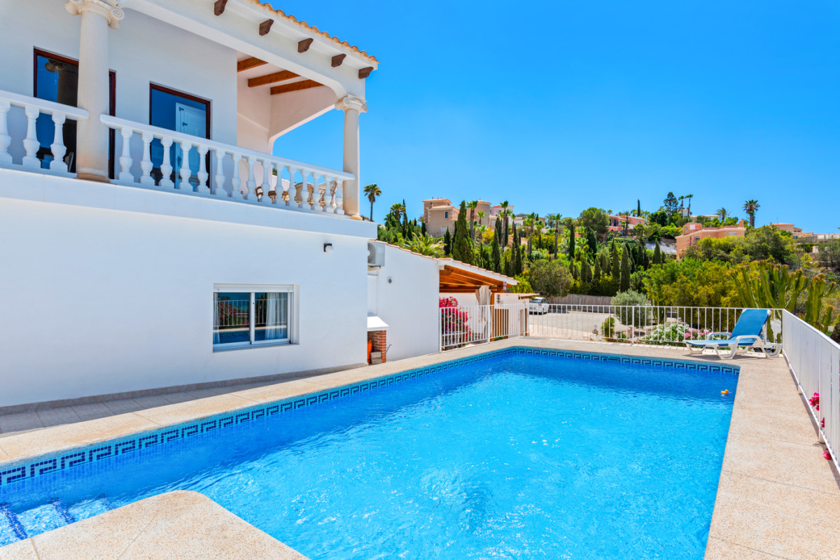 Resale - Villa - Alicante - El Campello