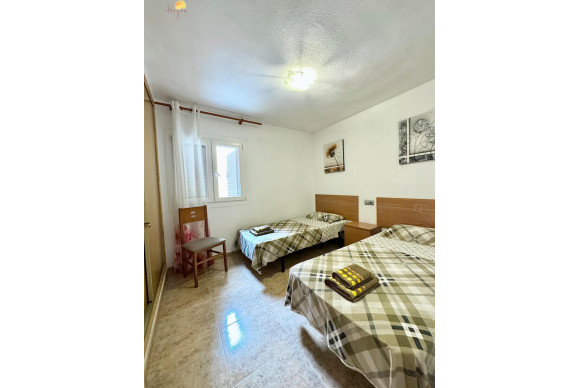 Resale - Apartment  - Torrevieja - Playa del cura