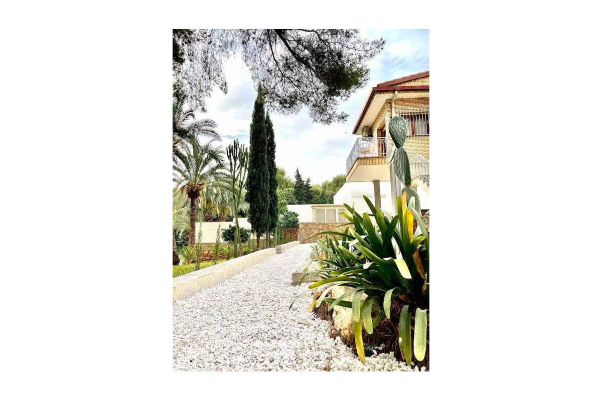 Resale - Villa - Orihuela Costa - Campoamor