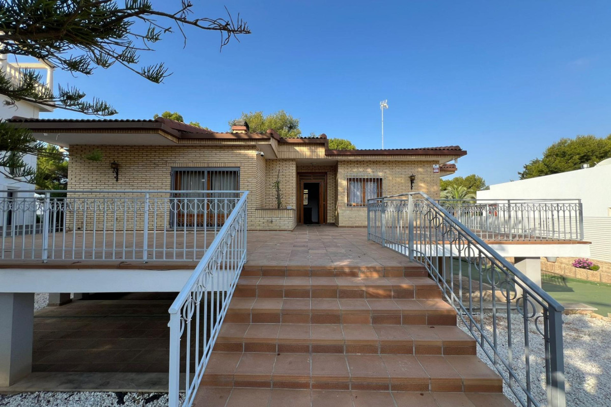 Herverkoop - Villa - Orihuela Costa - Campoamor