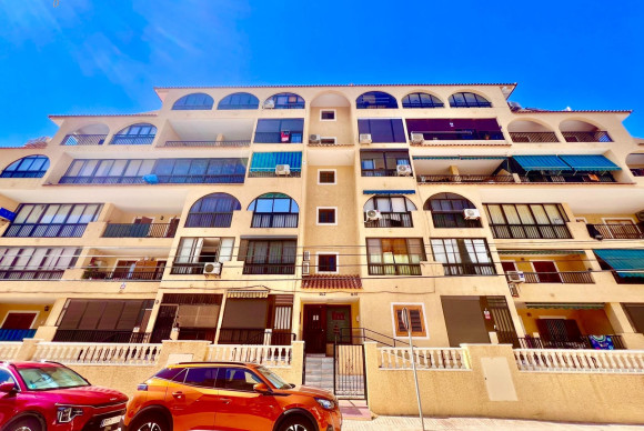 Resale - Apartment  - Torrevieja - La Mata