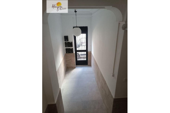 Reventa - Apartamento / piso - Valencia - En Corts