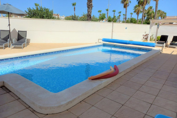 Resale - Semi Detached Villa - Guardamar del Segura - El Raso