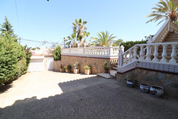 Revente - Villa - Torrevieja - Los balcones