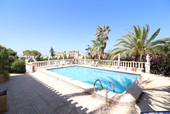 Revente - Villa - Torrevieja - Los balcones