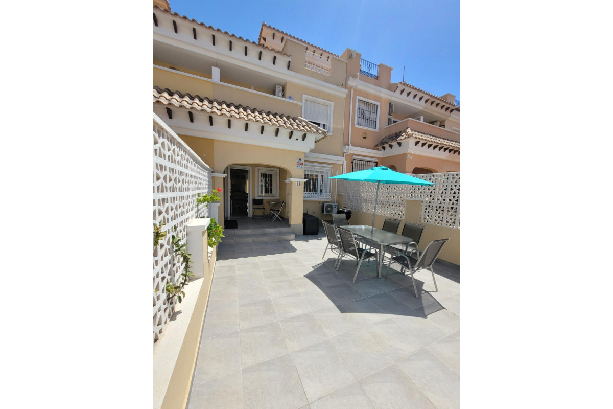 Resale - Casa Tipo Dúplex - Torrevieja - Aguas nuevas 1