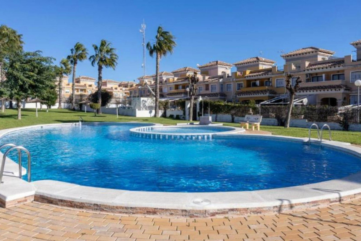 Revente - Casa Tipo Dúplex - Torrevieja - Aguas nuevas 1