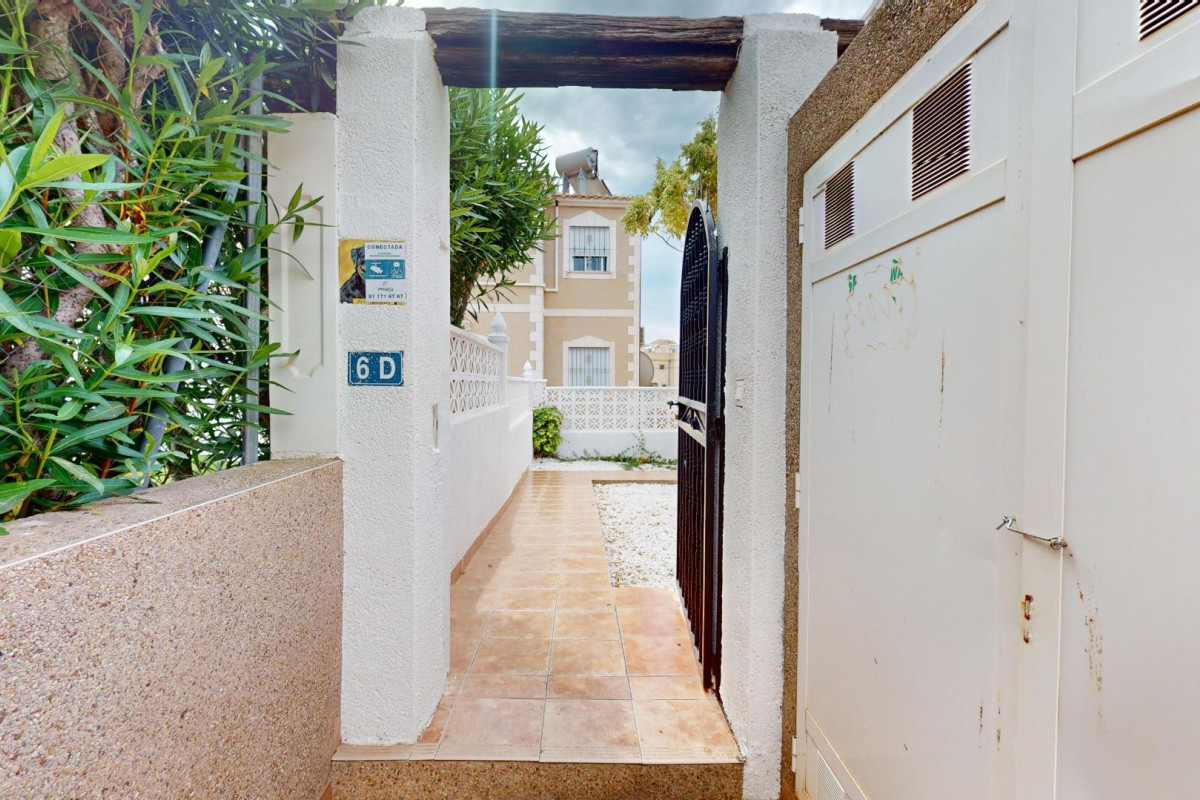 Resale - Townhouse - San Miguel de Salinas - BLUE LAGOON