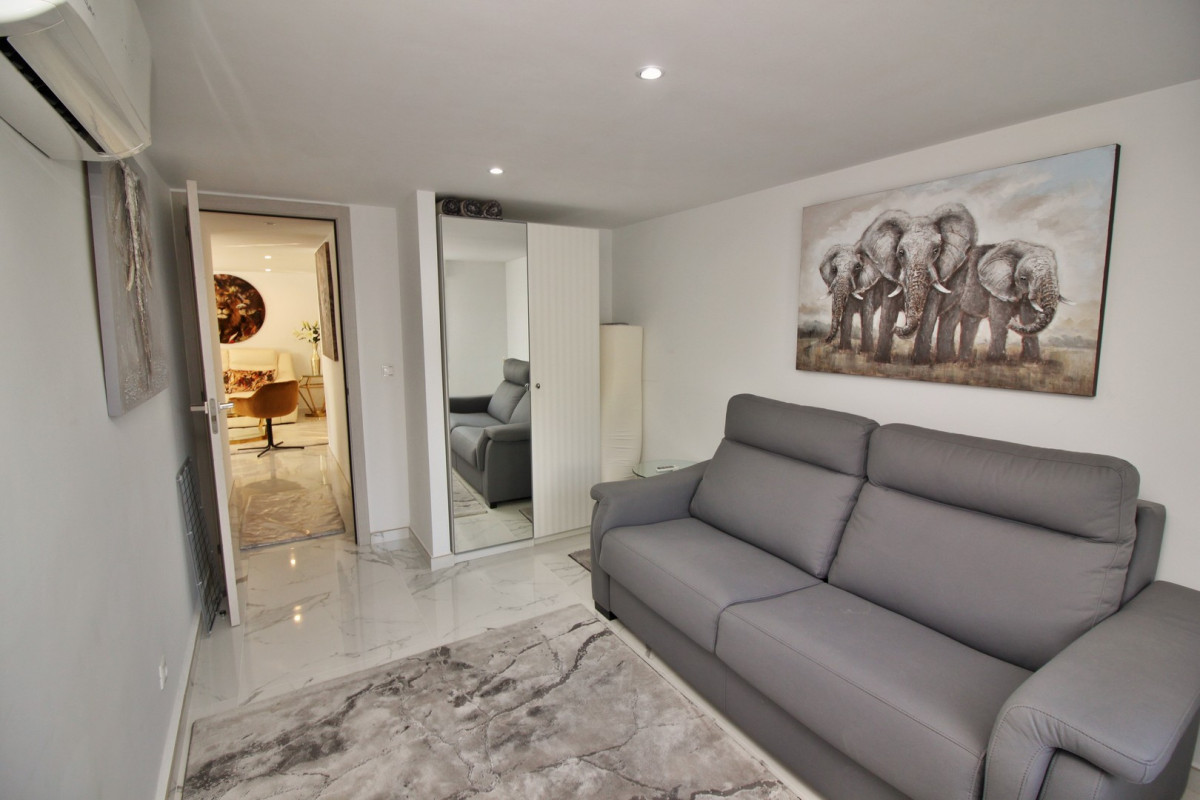 Reventa - Villa - Villamartin