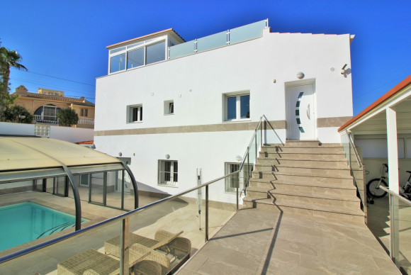 Reventa - Villa - Villamartin