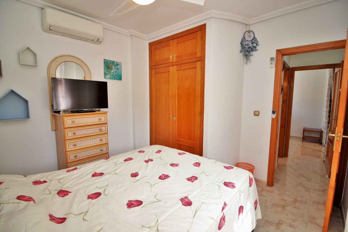 Resale - Villa - Villamartin