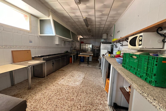 Resale - Commercial Unit - Torrevieja - Cabo cervera