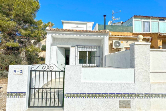 Resale - House - Orihuela Costa - Villamartin