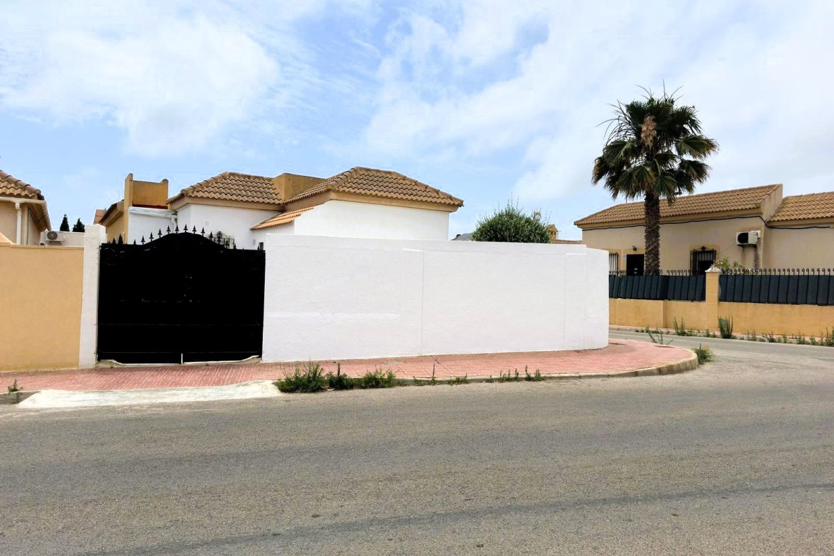 Revente - House - Torrevieja - Las calas