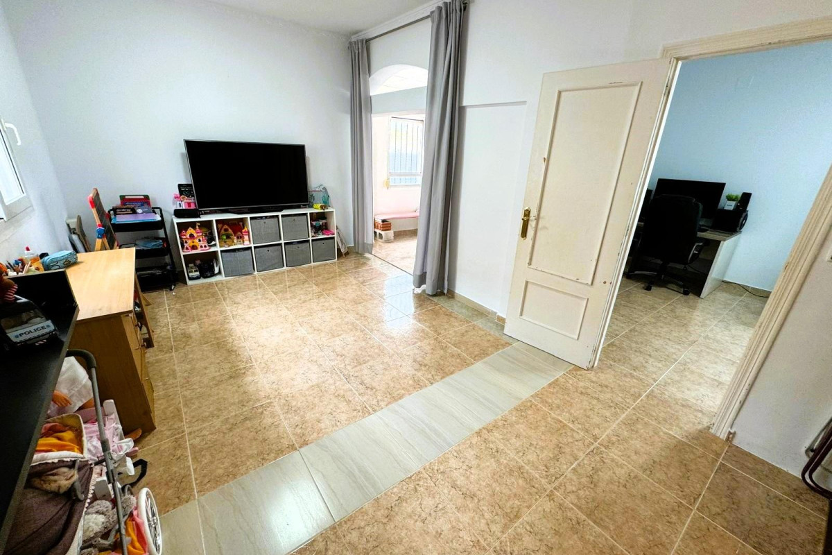 Resale - House - Torrevieja - Las calas