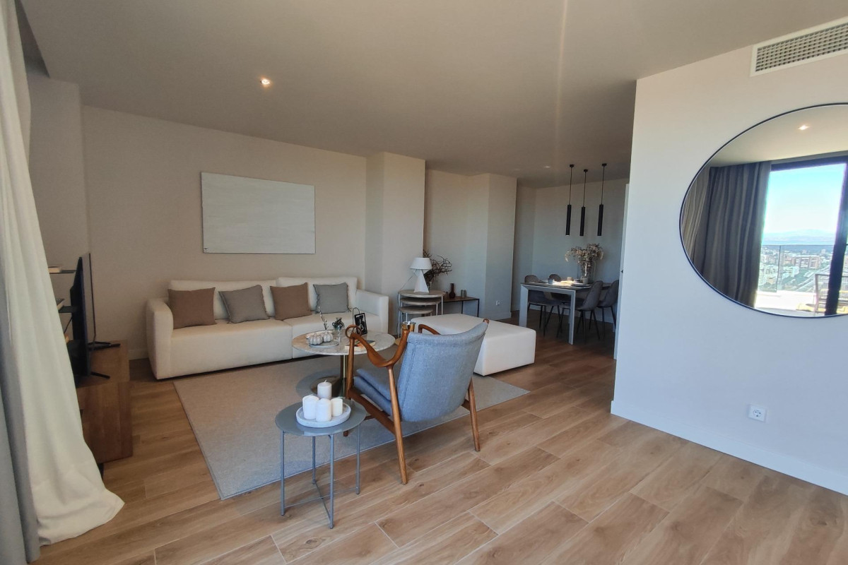 Resale - Apartment  - Madrid - Valdeacederas