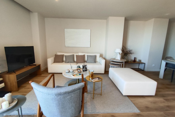 Resale - Apartment  - Madrid - Valdeacederas