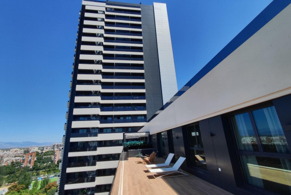 Resale - Apartment  - Madrid - Valdeacederas