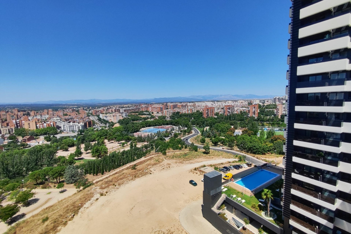 Resale - Apartment  - Madrid - Valdeacederas