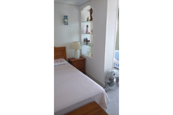 Resale - Apartment  - Torrevieja - Playa del cura