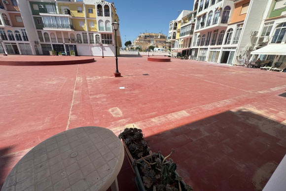 Resale - Apartment  - Torrevieja - La veleta