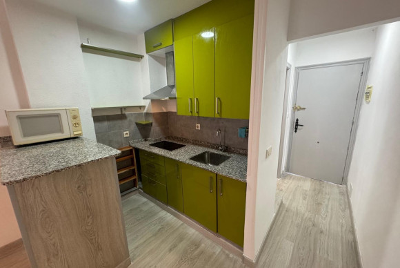 Resale - Apartment  - Torrevieja - La veleta