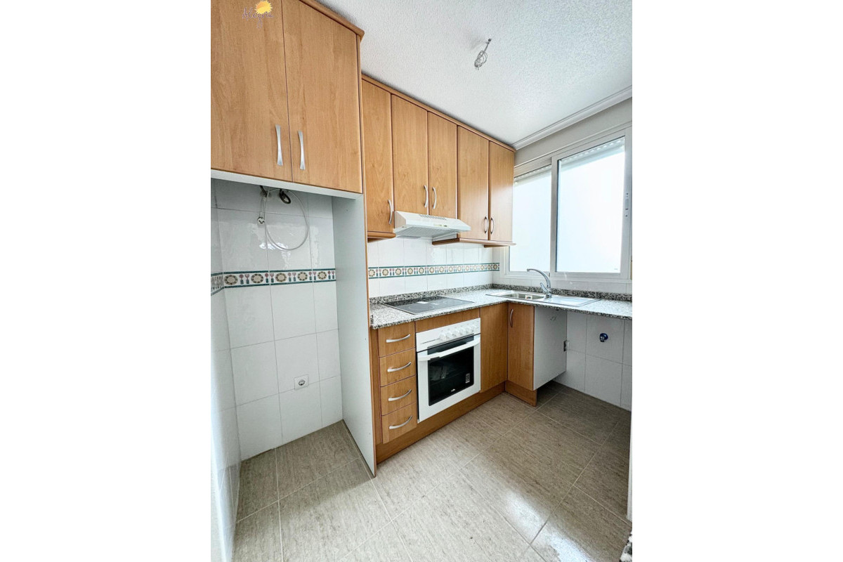 Resale - Apartment  - Torrevieja - Centro