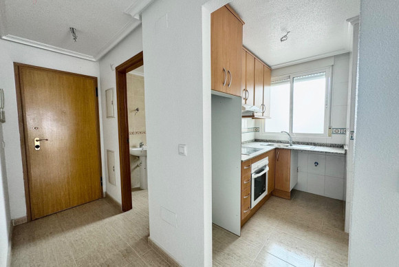 Resale - Apartment  - Torrevieja - Centro