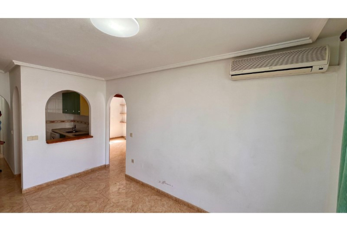 Resale - Flat - Torrevieja - Torrevieja Centro