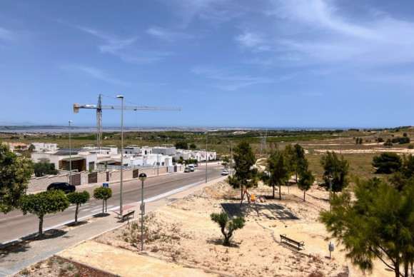 Resale - Villa - San Miguel de Salinas